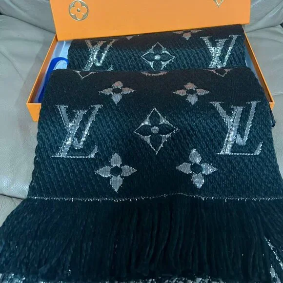 Louis Vuitton Monogram Logomania Black Scarf - Picture 2 of 7